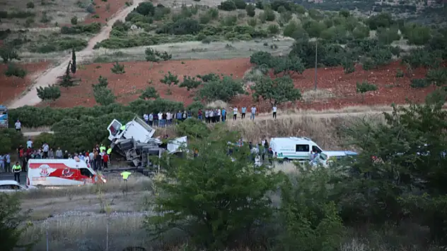 Gaziantep'te zincirleme kaza: 3 ölü, 5 yaralı
