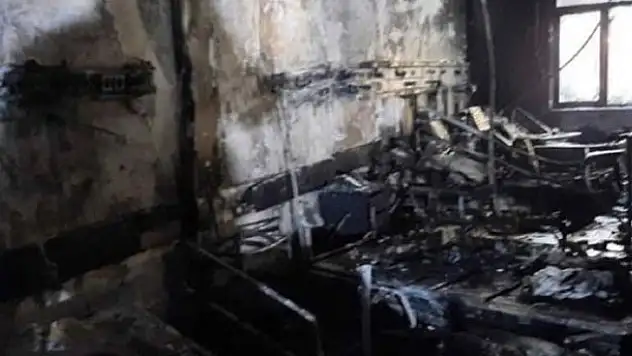 Gaziantep'teki yangın anlarında yaşanan panik kamerada