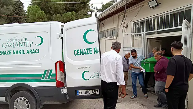 Gaziantep'te husumetli iki grup arasında silahlı kavga: 1 ölü, 1 yaralı

