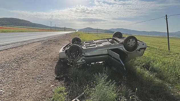 Gaziantep'te otomobil şarampole devrildi: 4 yaralı