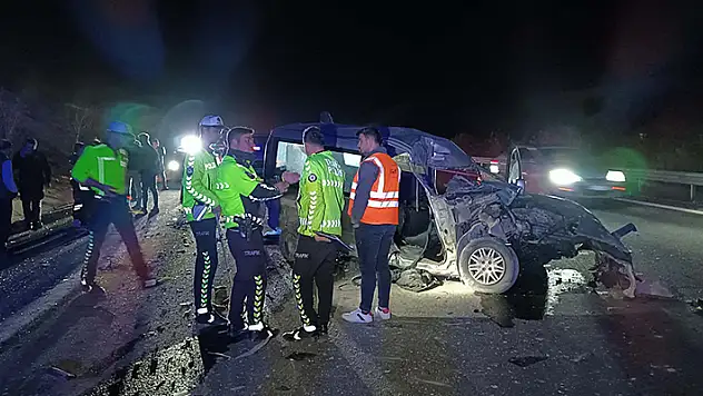 Gaziantep'te zincirleme kaza: 2 ölü, 2 yaralı
