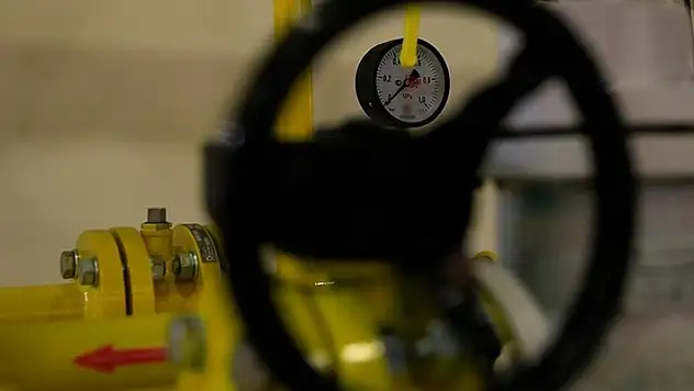 Gazprom, Bulgaristan ve Polonya'ya doğal gaz sevkiyatını durdurdu
