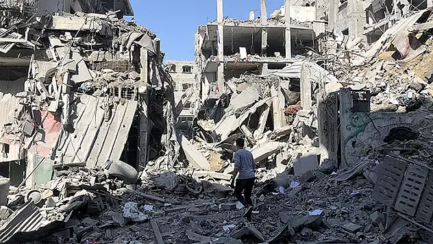 Gazze'nin kuzeyindeki Beyt Lahiya Belediyesi kenti 'felaket bölgesi' ilan ederek yardım çağrısı yaptı
