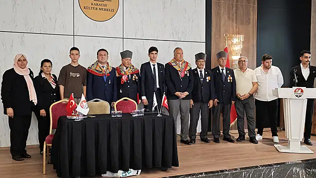 Geçmişten günümüze Türk Milletinin vatanperverliği konuşuldu