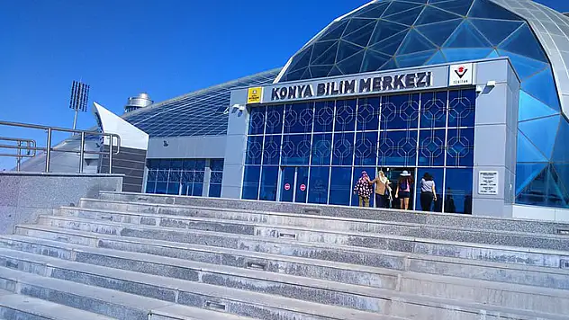 Geleceğin bilim adamları Bilim Merkezi'nde yetişiyor