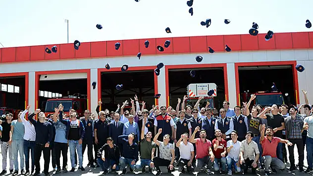 Geleceğin İtfaiyecileri Mezuniyet Sevinci Yaşadı