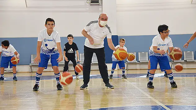 Geleceğin şampiyonları Selçuklu'da yetişiyor