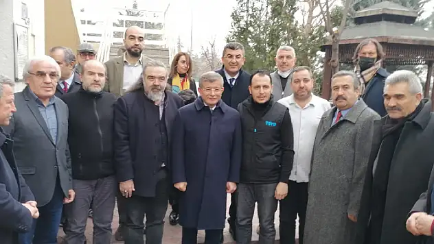 Gelecek Partisi Genel Başkanı Davutoğlu'ndan KGC'ye ziyaret