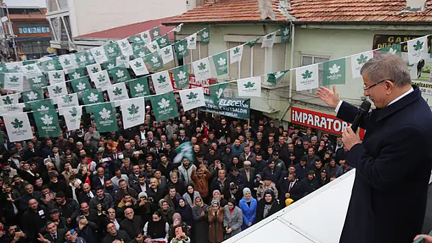 Gelecek Partisi Genel Başkanı Davutoğlu, Karapınar ilçe teşkilatını açtı
