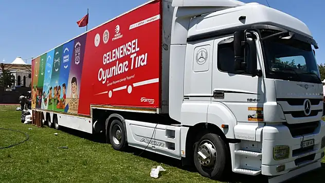 Geleneksel Oyunlar Tırı bir kez daha Konya'ya gelecek