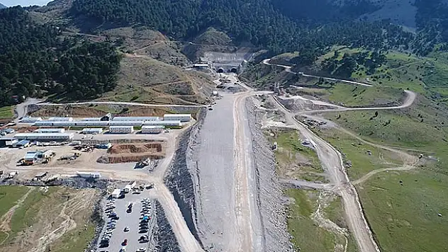 Gembos güzergahlı Yeni Konya-Antalya yolunda çalışmalar sürüyor