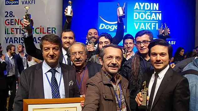 Genç İletişimciler Yarışmasında Selçuk İletişime 7 ödül