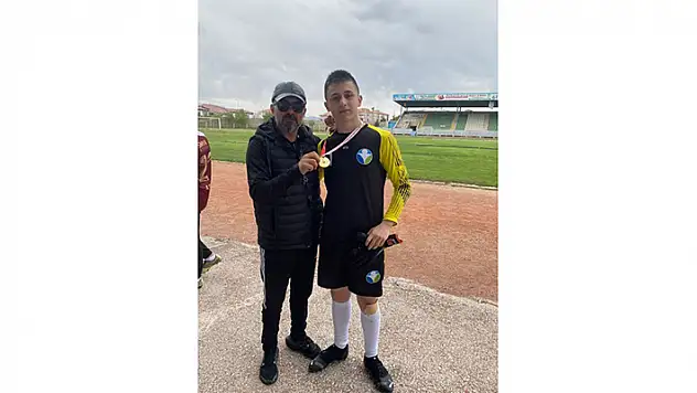 Genç kaleci Soner, Chelsea'nin radarında