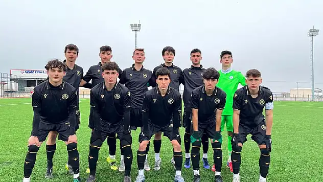 Genç Kartallar 10 maç sonra kaybetti