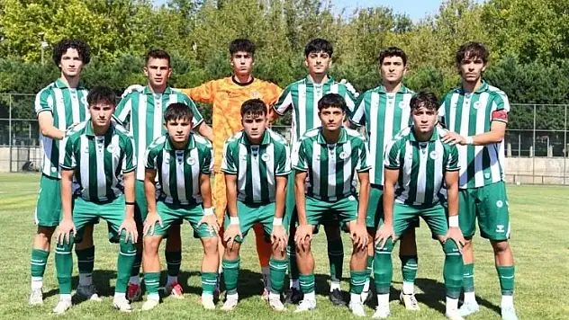 Genç kartallar evinde berabere kaldı