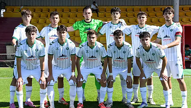 Genç Kartallar Galatasaray'ı 3 golle devirdi