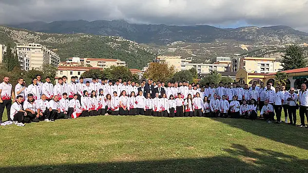 Genç kick boksçulardan Avrupa Şampiyonası'nda 44 madalya
