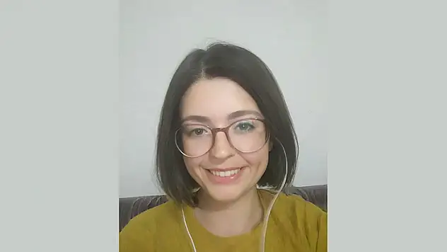 Genç kız 5. kattan düşerek hayatını kaybetti