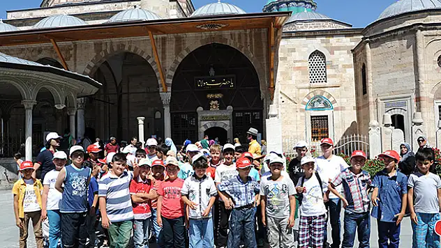 Genç KOMEK Konya ve ilçelerini aynı duyguda buluşturdu