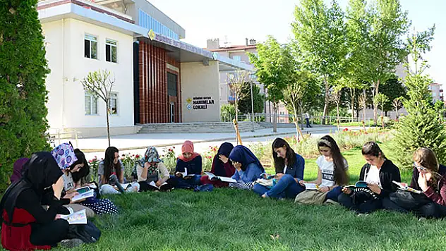 Genç KOMEK Yaz Okulları başladı