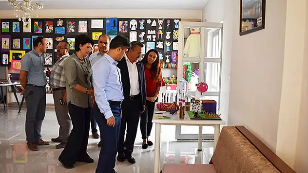 Genç Komek Yaz Okulu Sergisi açıldı