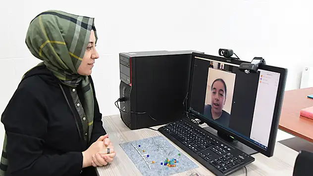 Genç KOMEK Yaz Okulu yurt dışından öğrencilere de eğitim veriyor