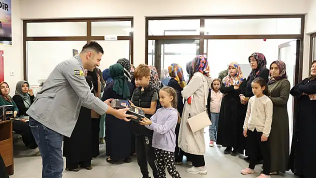 Genç KOMEK'te başarılı olan öğrenciler ödüllerini almaya başladı
