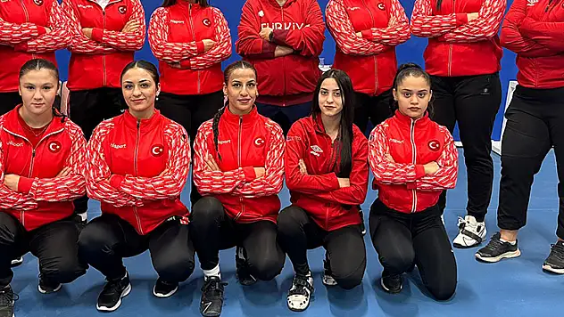 Genç milli halterciler, Avrupa Şampiyonası'nda podyuma çıkacak