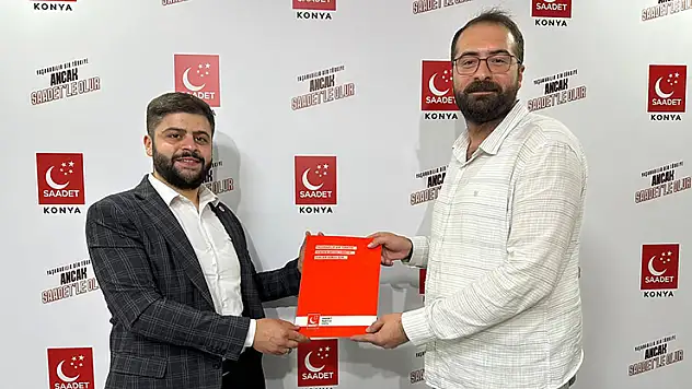 Genç Saadet Meram'da bayrak değişimi