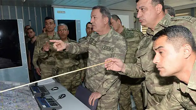 Genelkurmay Başkanı operasyon bölgesinde
