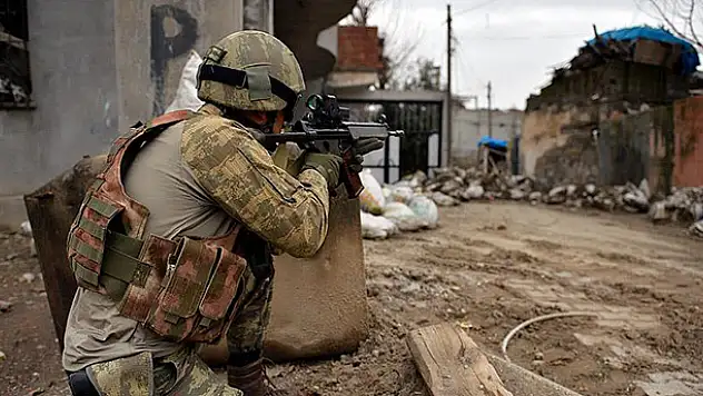 Genelkurmay Başkanlığı: 17 terörist etkisiz hale getirildi