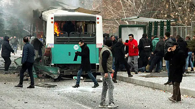 Genelkurmay'dan açıklama : 13 şehit, 48 yaralı