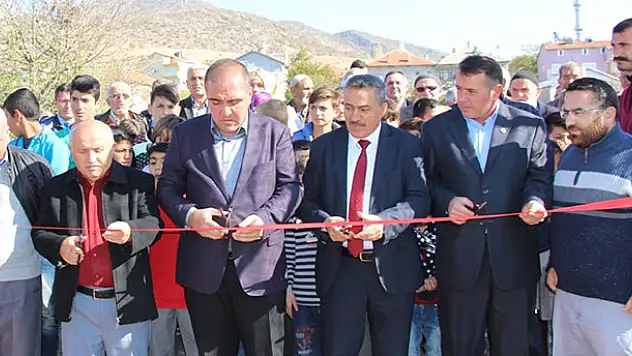 Gevrekli Mahallesi'ne sentetik çim saha
