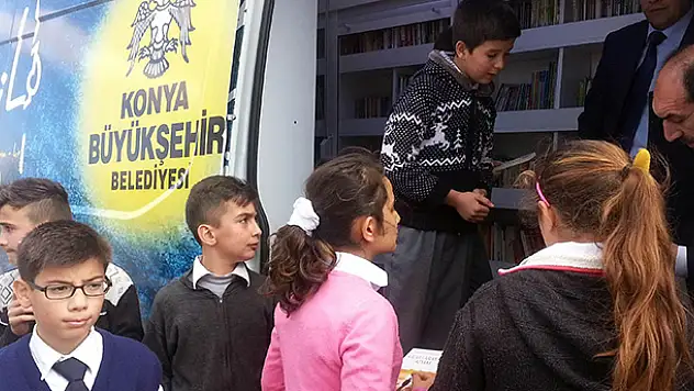Gezici Kütüphane Akşehir'de