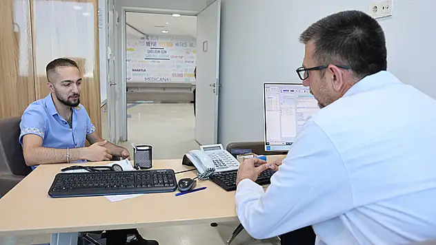Gezmek için 8 bin 800 kilometre uzaktan geldiği Konya'da şifa buldu
