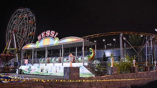 Giresun'da lunaparkta trenin raydan çıktığı kazada yaralanan 4 kişiden biri öldü
