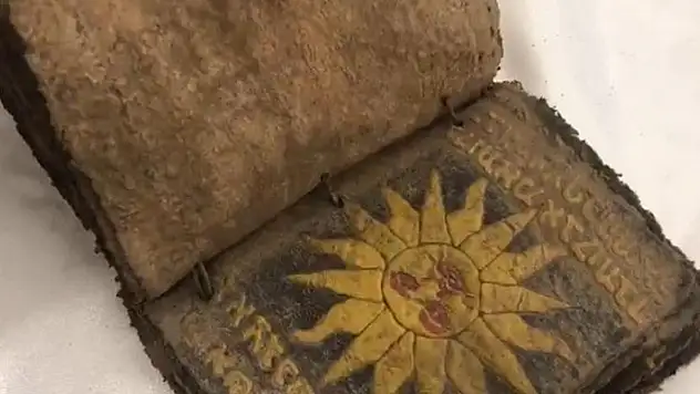 Giresun'da yaklaşık 700 yıllık olduğu değerlendirilen Tevrat ele geçirildi
