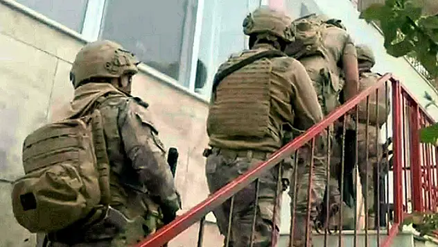 Gizli tanık 'Garson'un dijital verileri sonrası İzmir'de FETÖ operasyonu: 30 gözaltı
