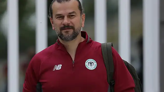 Gökhan Özhan Kartal'a veda etti