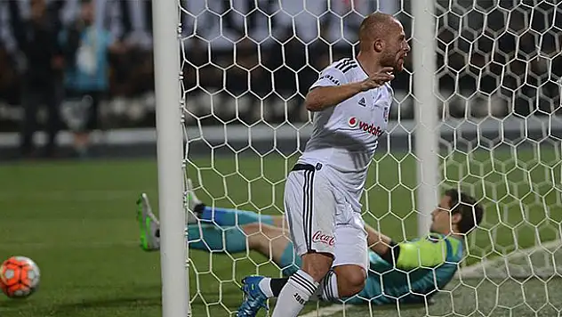 Gökhan Töre'nin forması BJK Müzesi'nde