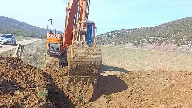 Göle dönen Kuru Ova'daki sular Beyşehir Gölü'ne aktarılıyor