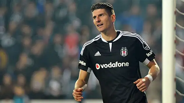 Gomez'de mutlu son!