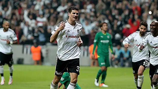 Gomez'den ceza sınırında 12 maçta 9 gol