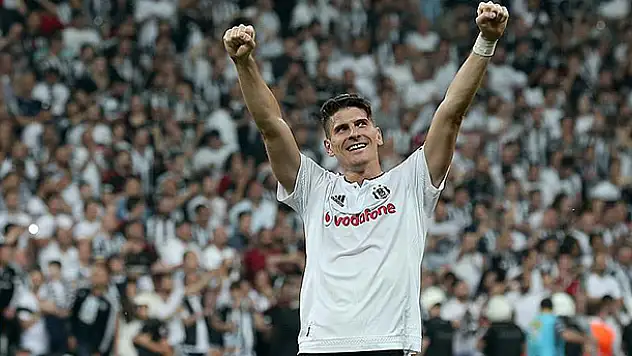 Gomez 'krallık' için gün sayıyor