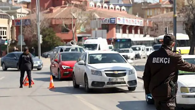 Görev başında polisi görüntülemek yasaklandı