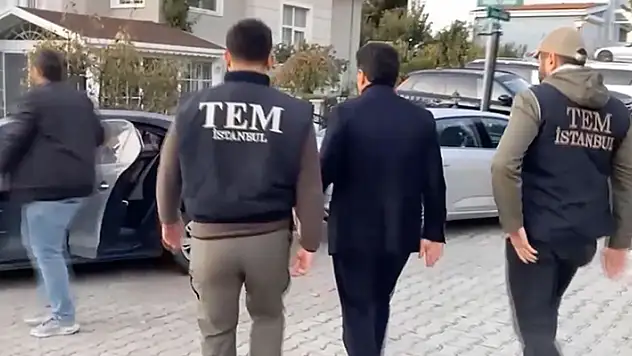 Görevden uzaklaştırılan Esenyurt Belediye Başkanı Özer'in gözaltına alınma anı