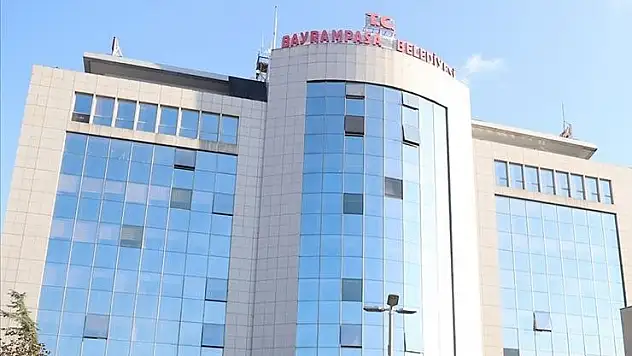 Görevinden uzaklaştırılan Bayrampaşa Belediye Başkanı Hasan Mutlu'nun kardeşinin rüşvet aldığı iddiası