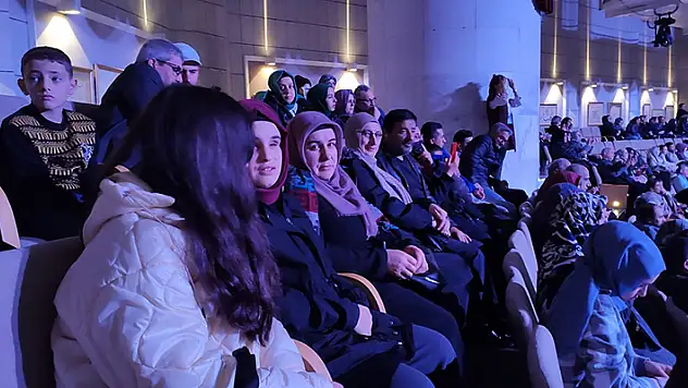 Görme engelliler Mevlana'yı anma törenlerine katıldı