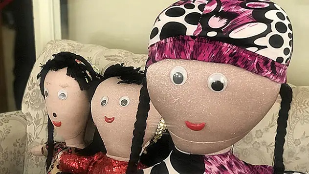 Görme Engellilerden El Emeği Oyuncak Bebekler