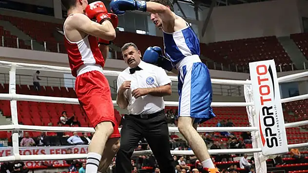 Gruplar Türkiye Boks Şampiyonası Konya'da başladı